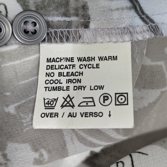 N.Y.C. Inspired Long Sleeve Gray and White Button Up - Picture 4 of 12